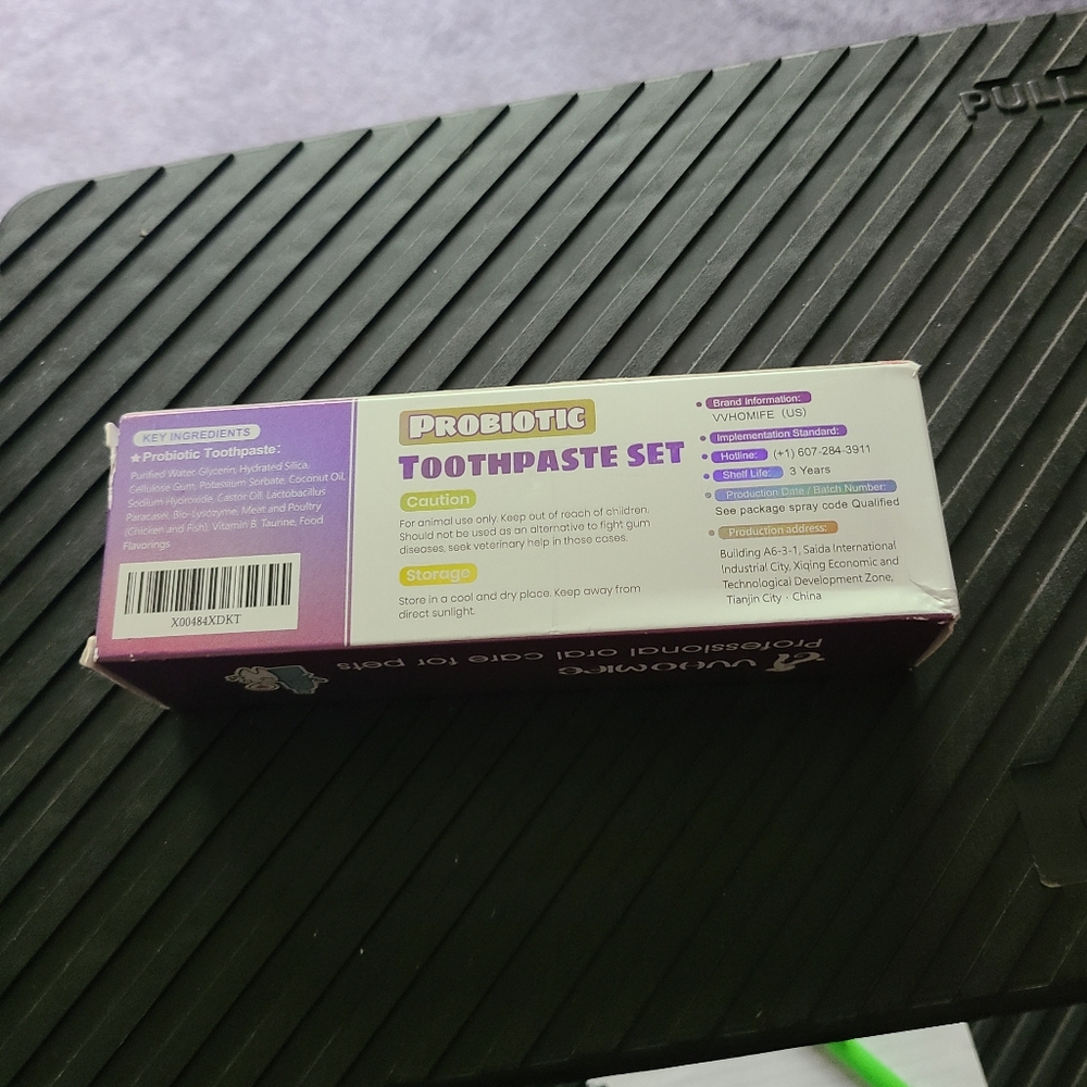 Probiotic Toothpaste with Coconut Chicken Flavor - Picture 3 of 5